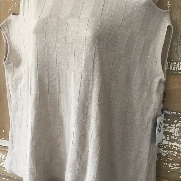 NWT $539 Barbara Mills Studio crop cold shoulder cashmere linen top one size - Picture 10 of 10